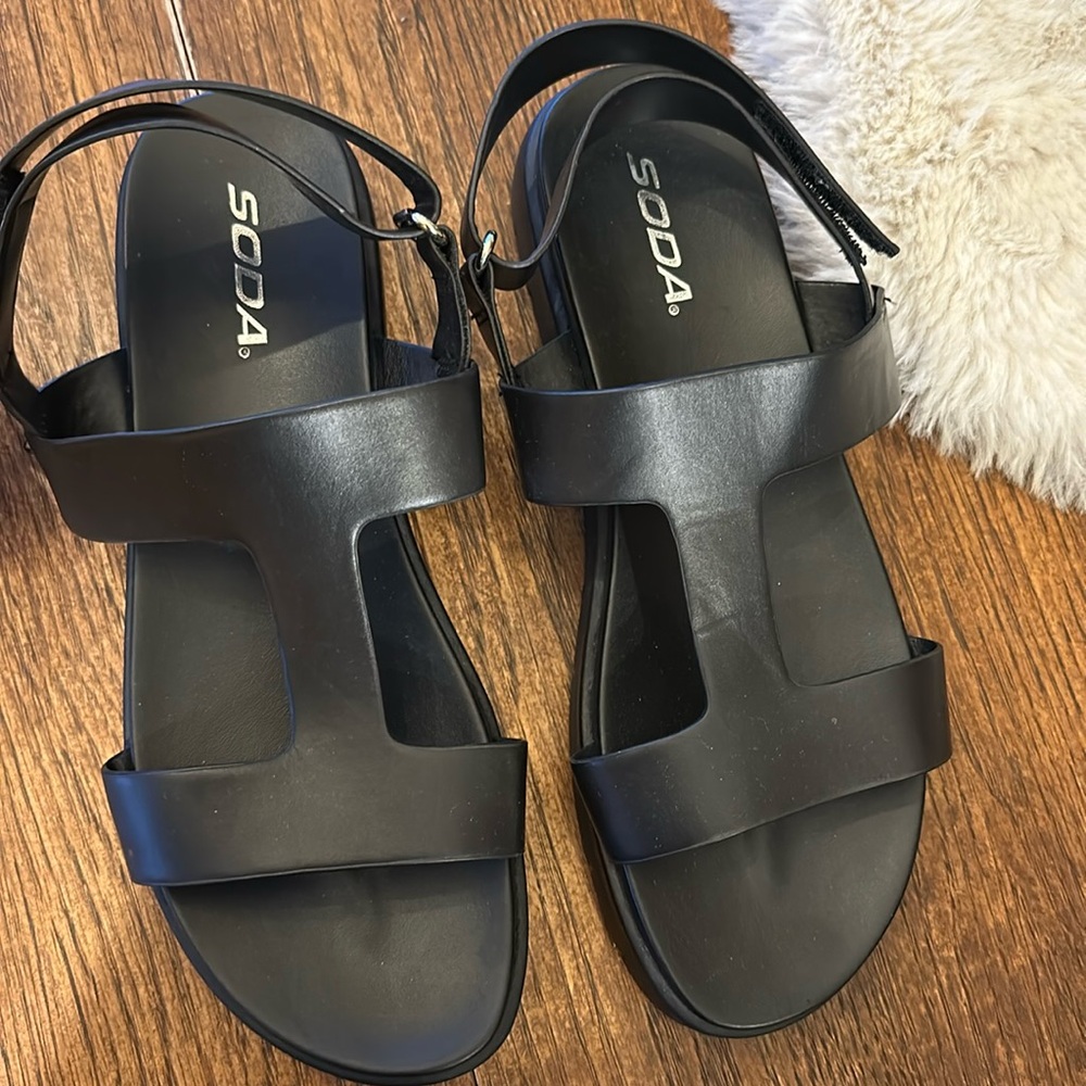 Nwob. Soda sandals